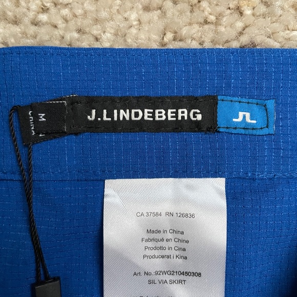 Ladies J. Lindeberg Silvia Skirt w/ high vent (153) - Picture 2 of 11